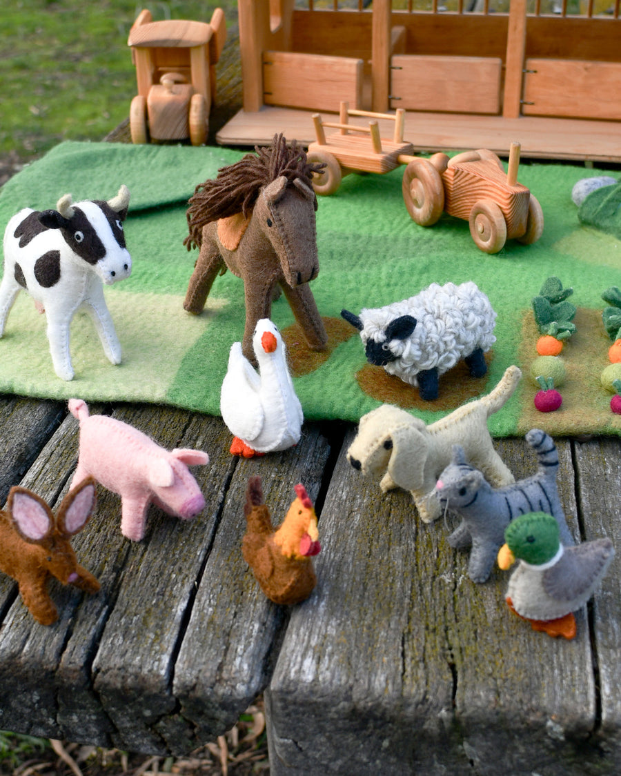 Tara Treasures | Felt Play Toys, Farm Animal Set (10pc)