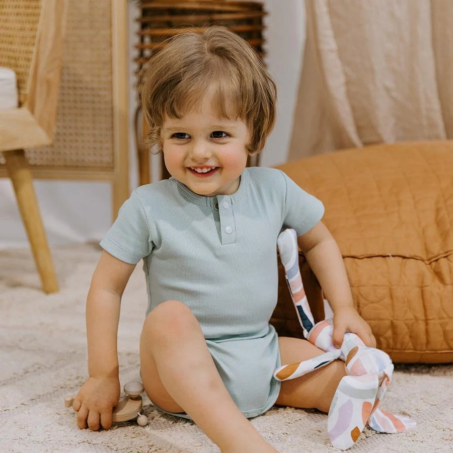 Snuggle Hunny Kids | Short Sleeve Bodysuit, Sage