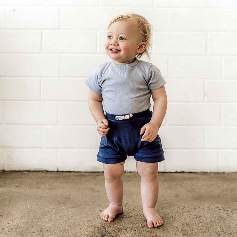 Snuggle Hunny Kids | Short Sleeve Bodysuit, Zen