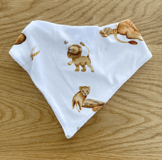 Snuggle Hunny Kids | Lion Dribble Bib | Little Lights Co.